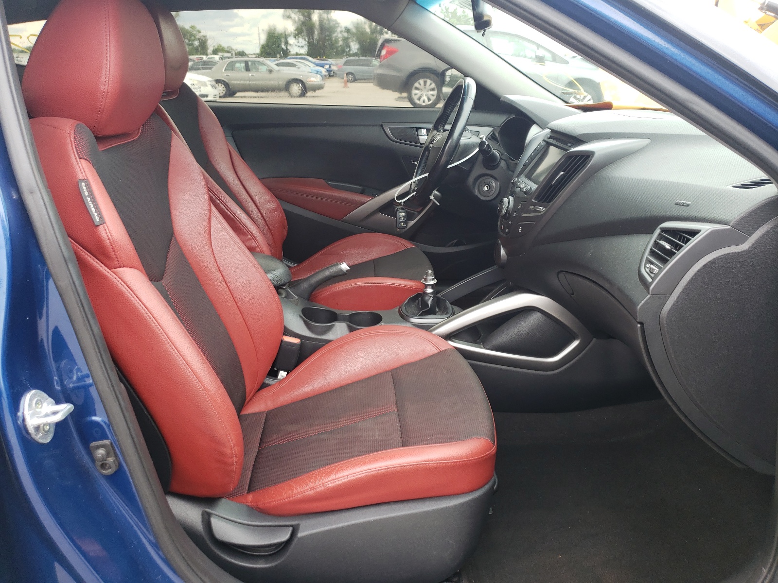 2015 Hyundai Veloster VIN KMHTC6AE2FU241704 photo 5