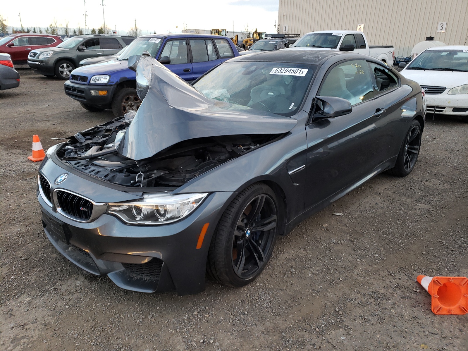 2016 BMW M4 VIN WBS3R9C5XGK337622 photo 2