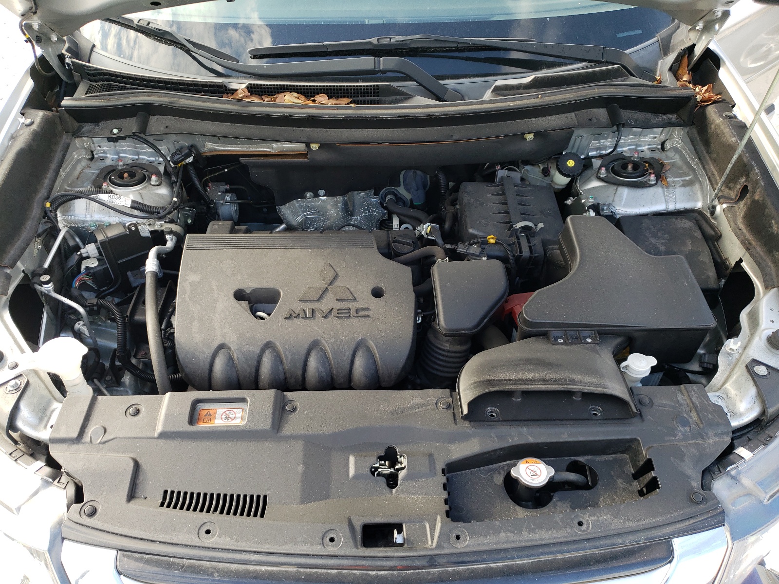 2018 Mitsubishi Outlander VIN JA4AD2A36JZ007054 photo 7