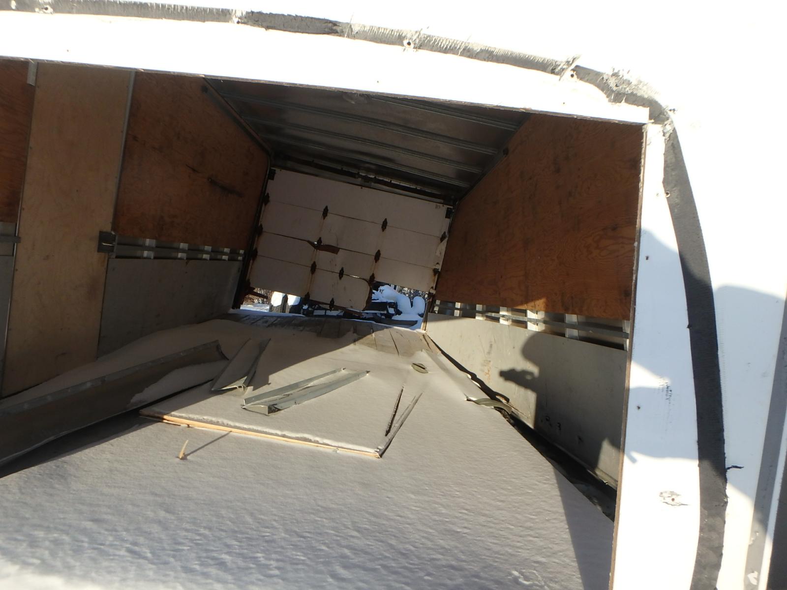 2016 Ford Econoline VIN 1FDWE4FL1GDC00176 photo 6