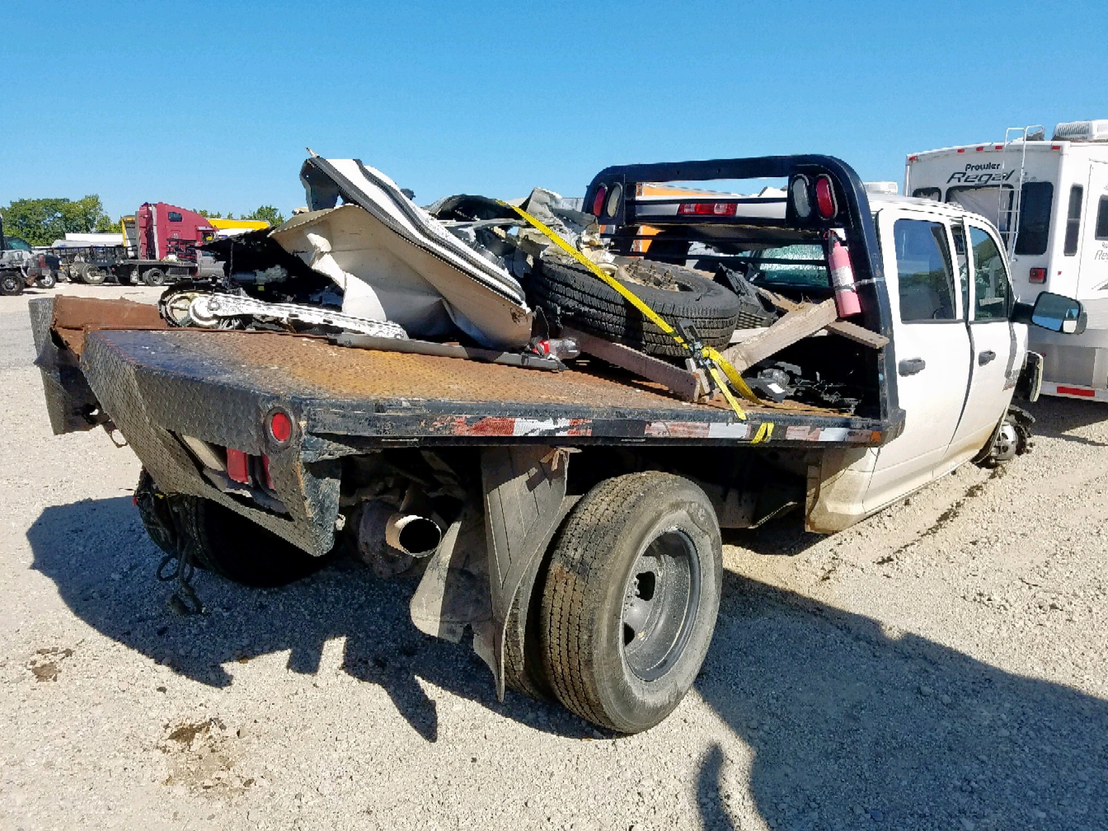 2014 Ram 3500 VIN 3C63RRGL4EG161422 photo 4