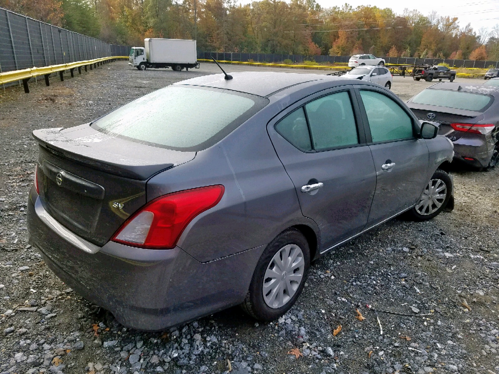 2018 NISSAN Versa VIN 3N1CN7AP4JL842544 photo 4
