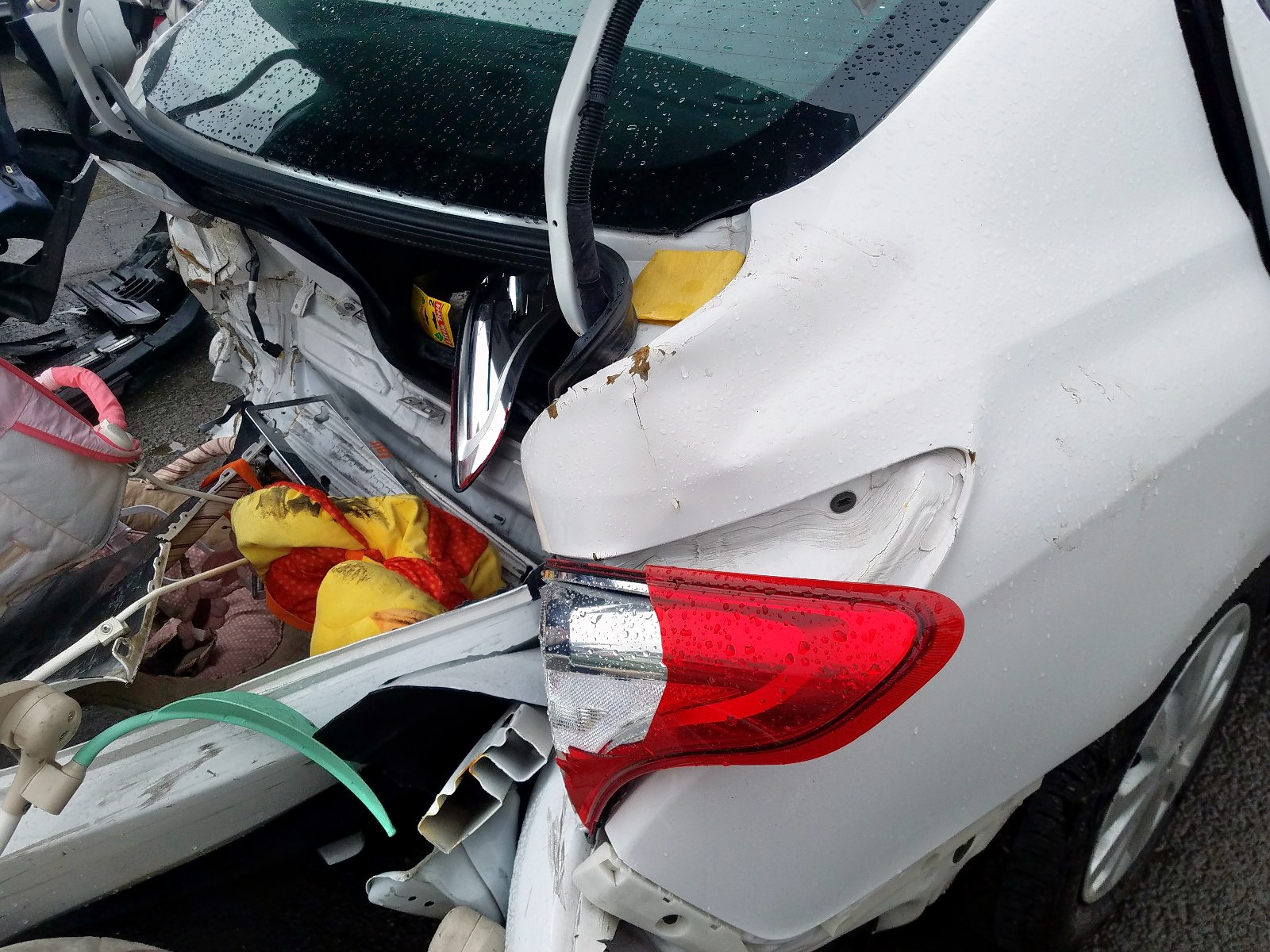 2018 Nissan Versa VIN 3N1CN7AP9JL850090 photo 9