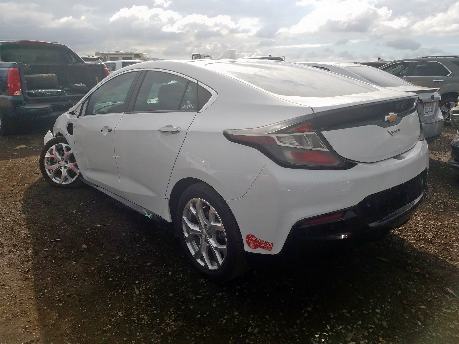 2016 Chevrolet Volt VIN 1G1RD6S52GU135256 photo 3