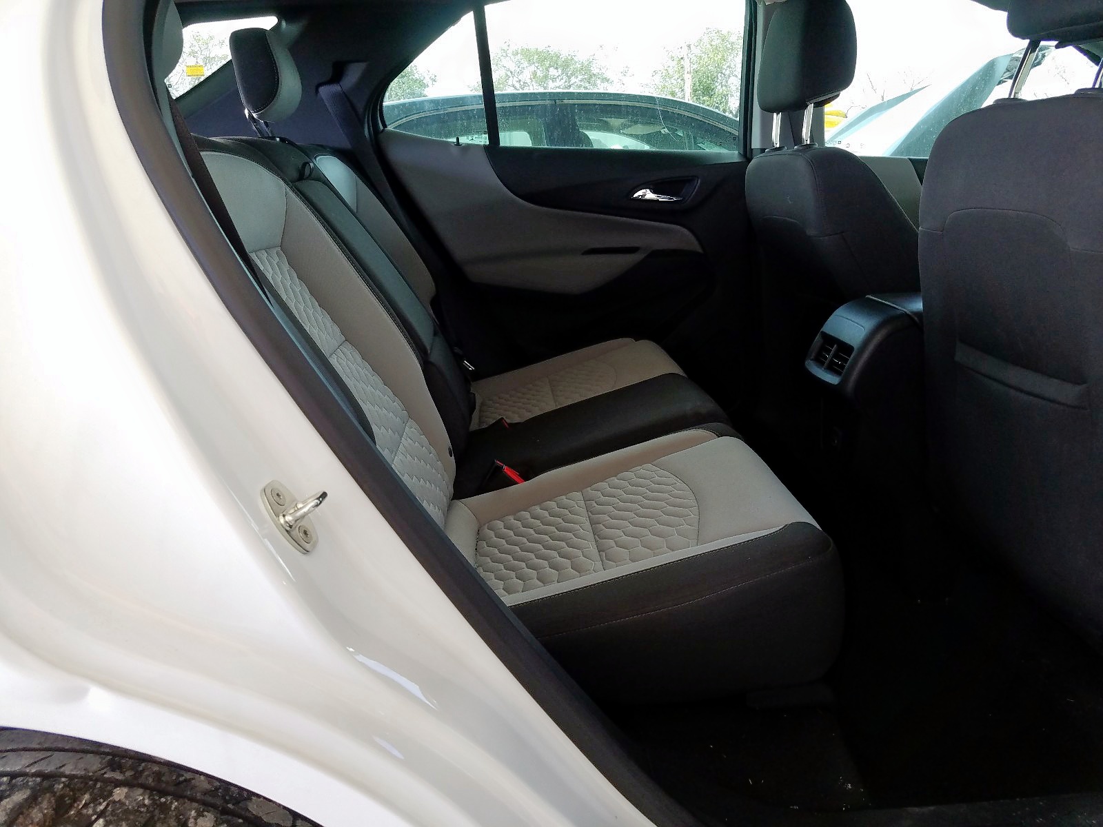 2019 Chevrolet Equinox VIN 3GNAXHEVXKS659340 photo 6