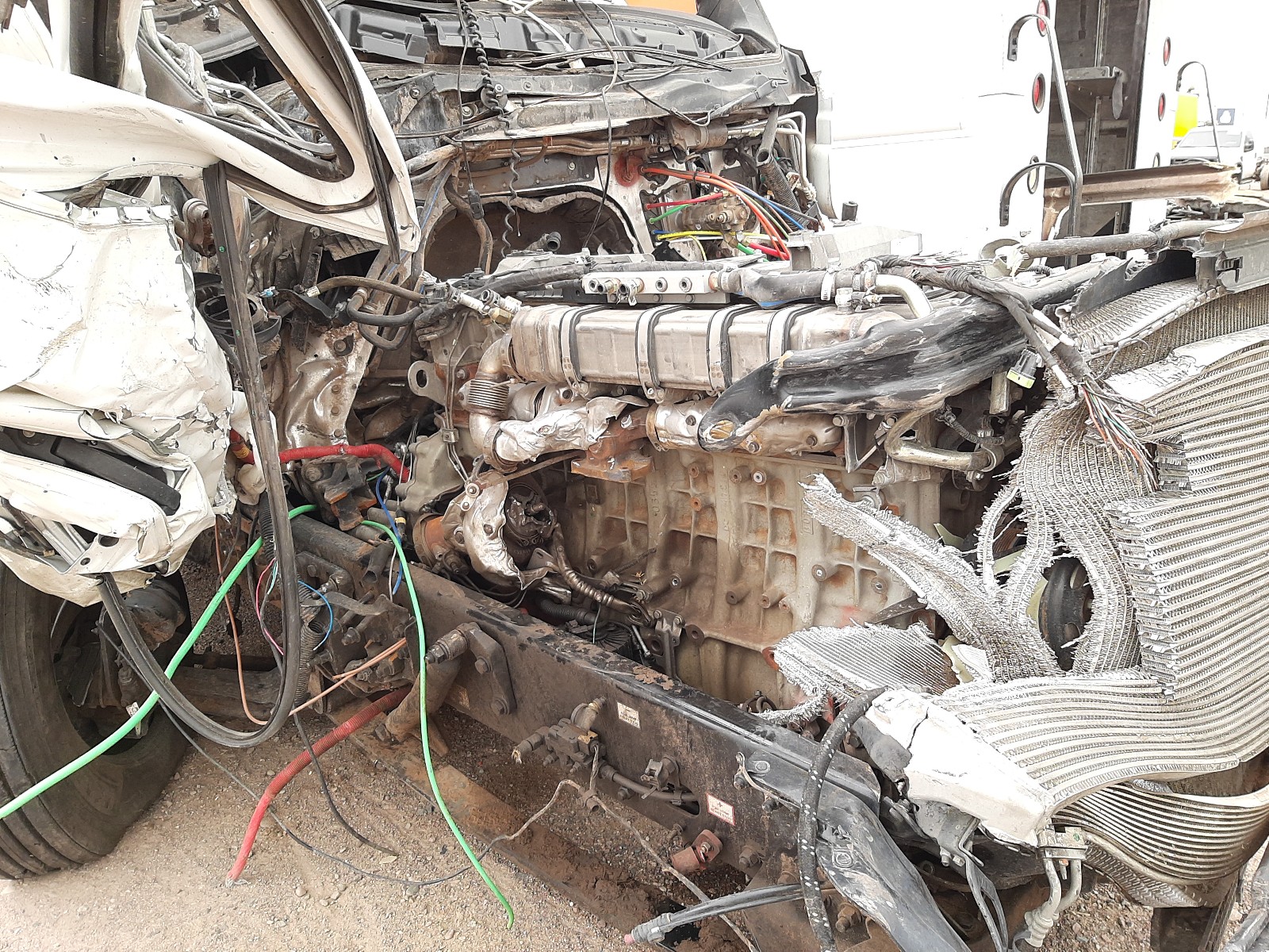 2020 Freightliner Cascadia 126 VIN 3AKJHHDRXLSKV8398 photo 9