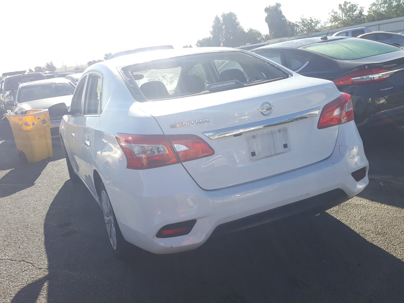 2018 NISSAN Sentra VIN 3N1AB7AP1JY258914 photo 3