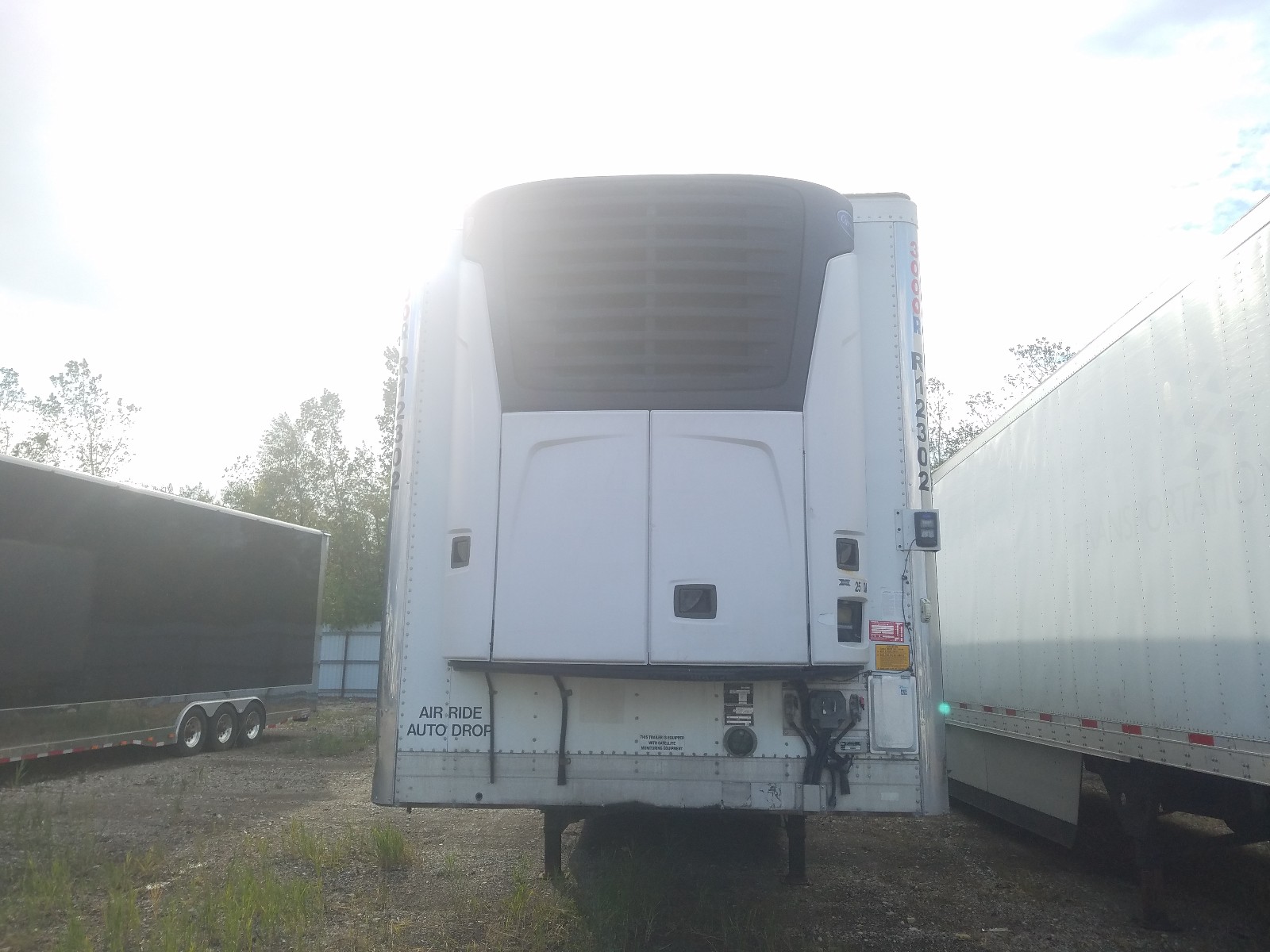 2012 Utility Reefer VIN 1UYVS2534CU458007 photo 2