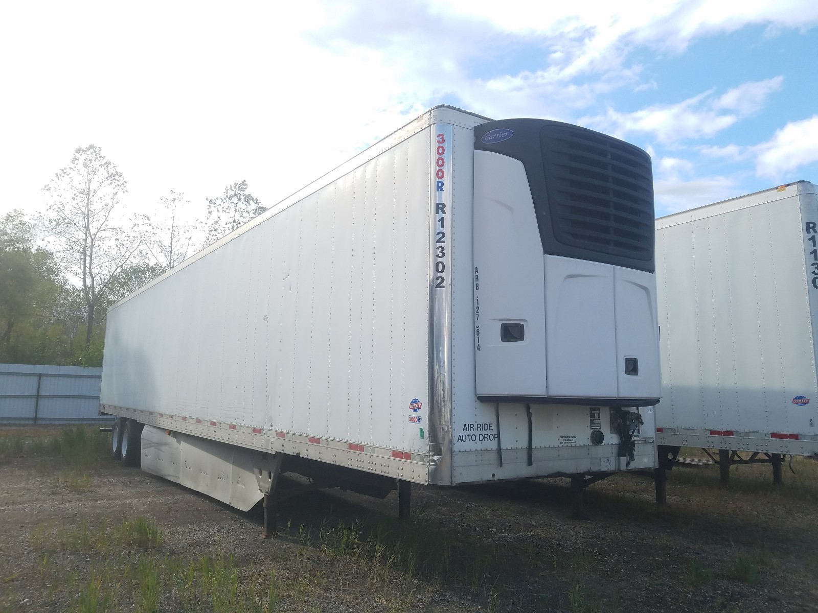 2012 Utility Reefer VIN 1UYVS2534CU458007 photo 1