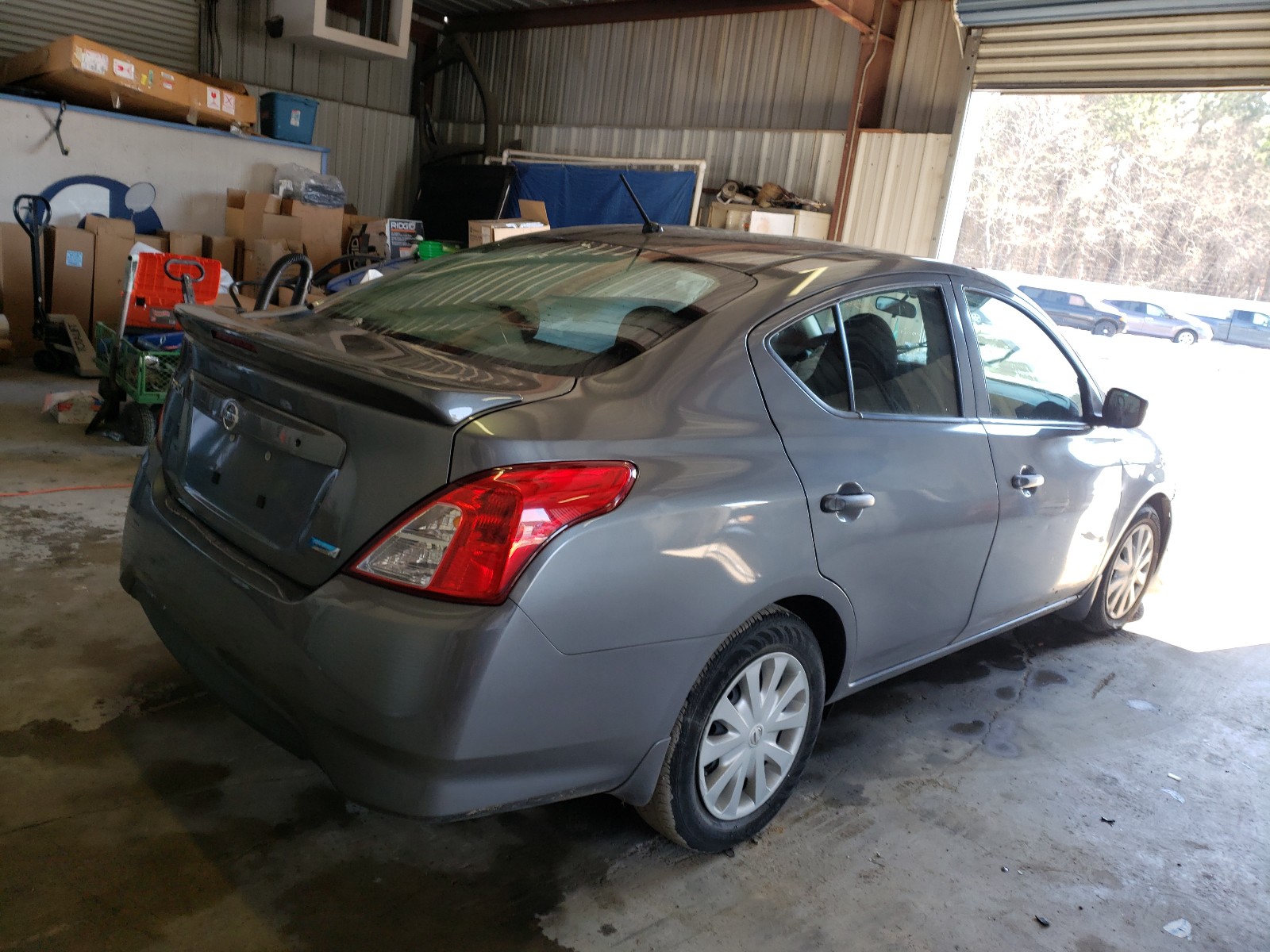 2016 NISSAN Versa VIN 3N1CN7AP7GL886644 photo 4