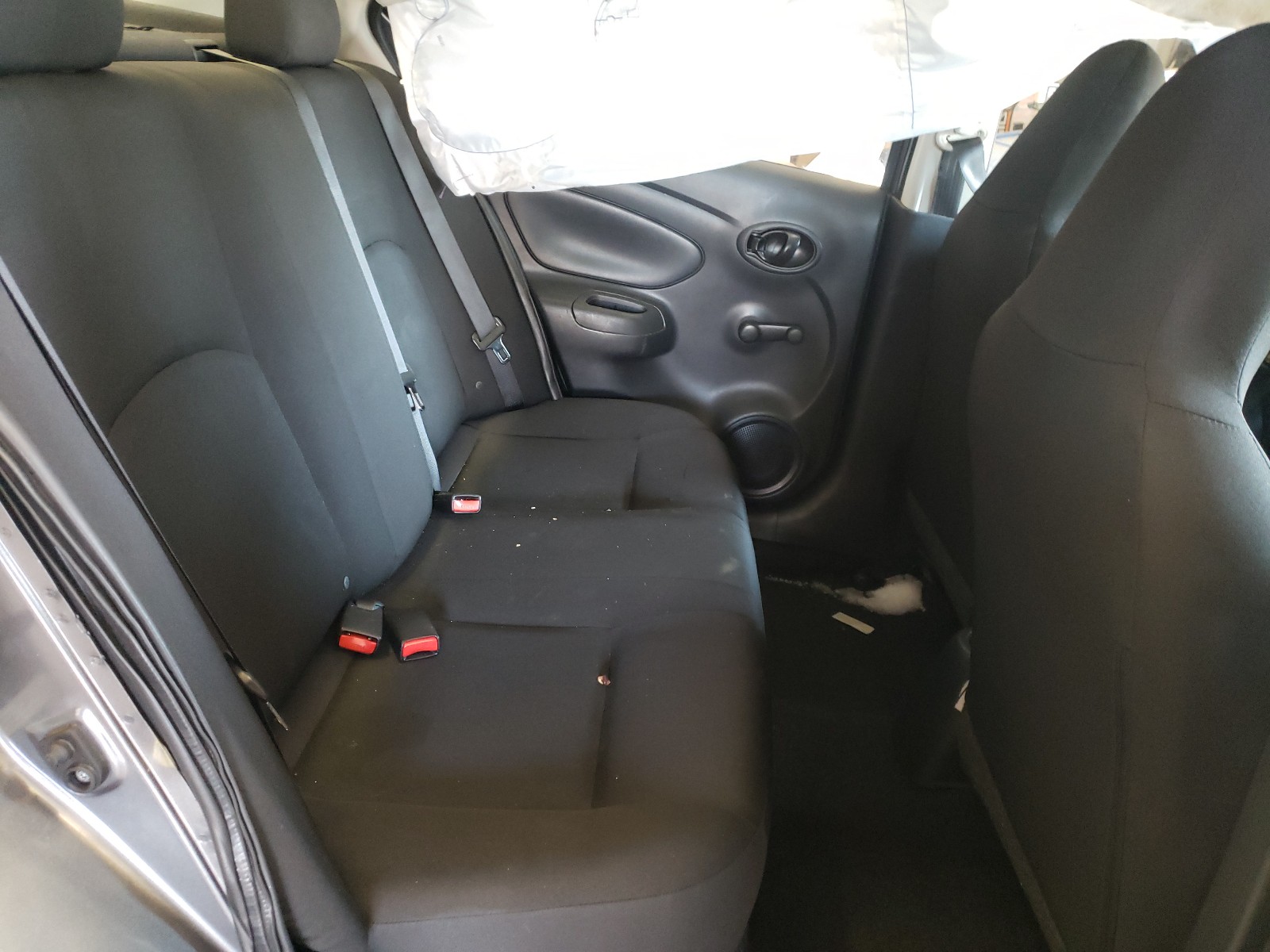 2016 NISSAN Versa VIN 3N1CN7AP7GL886644 photo 6