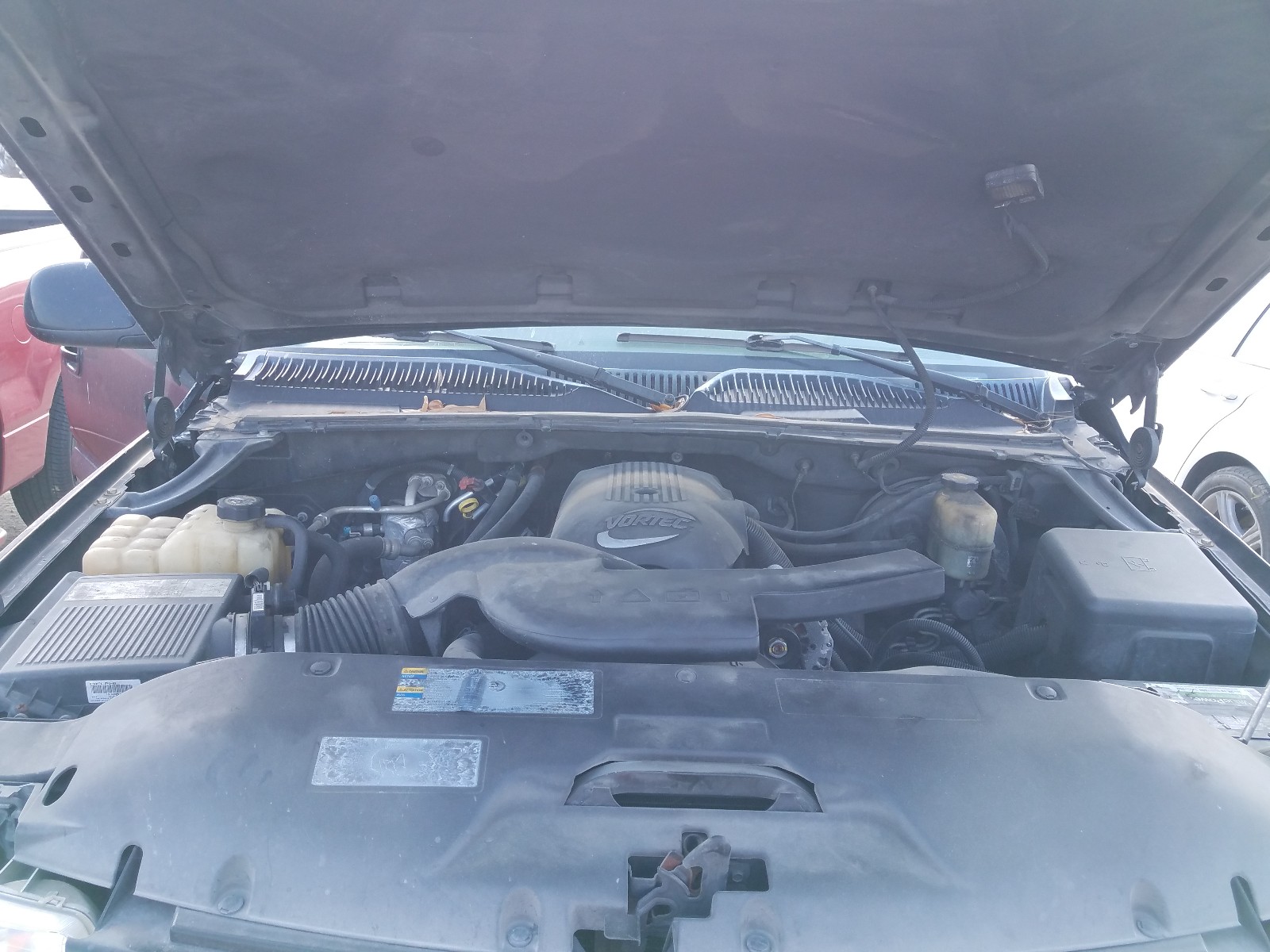2002 Chev Tahoe VIN 1GNEK13ZX2R308010 photo 7