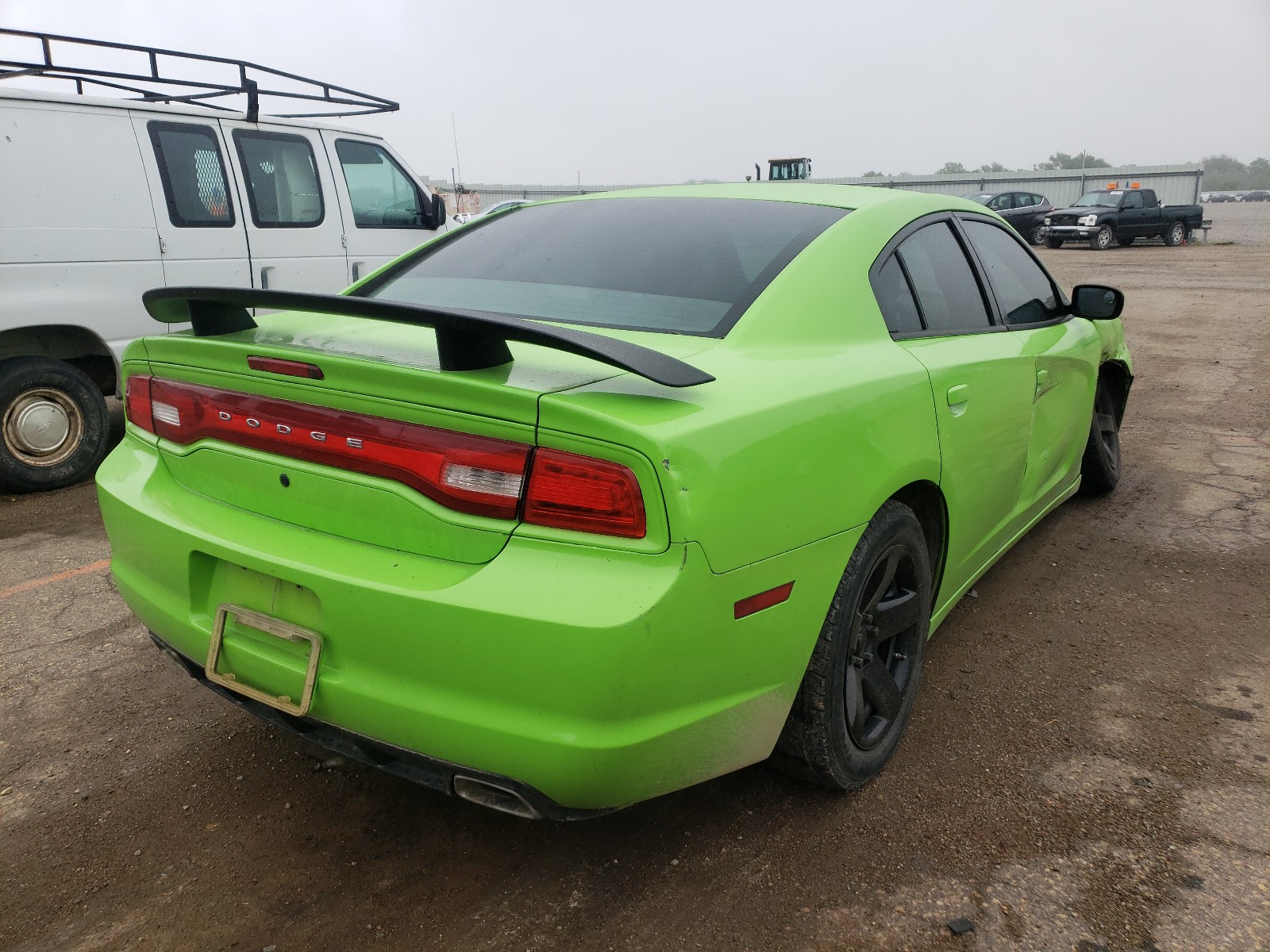 2012 Dodge Charger VIN 2C3CDXAT5CH168921 photo 4
