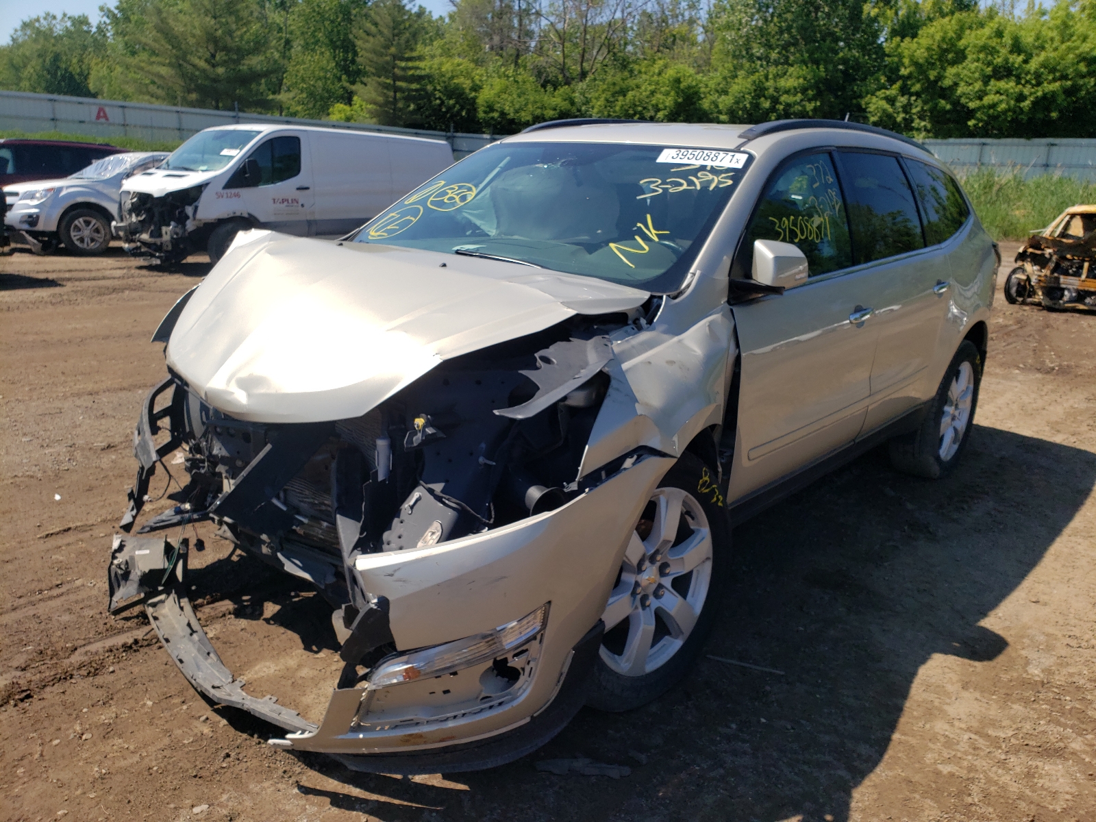 2016 CHEVROLET Traverse VIN 1GNKRGKD7GJ294967 photo 2