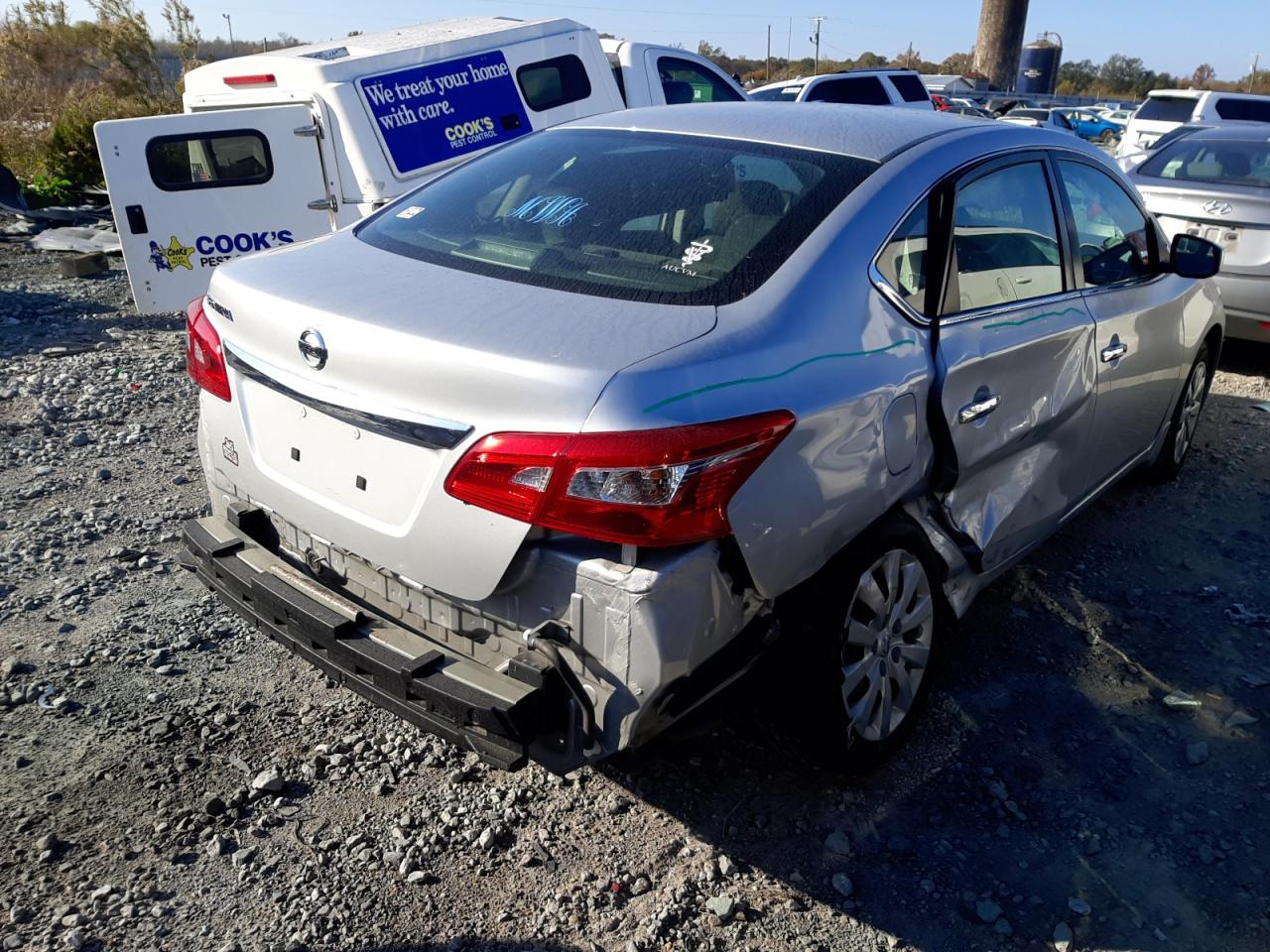 2017 NISSAN Sentra VIN 3N1AB7AP9HY409024 photo 4