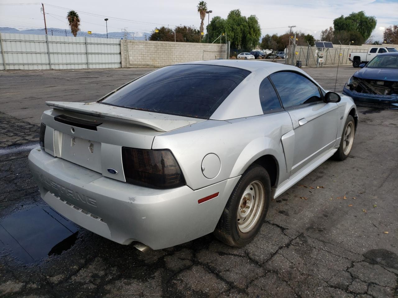 2002 Ford Mustang VIN 1FAFP42X72F239123 photo 4