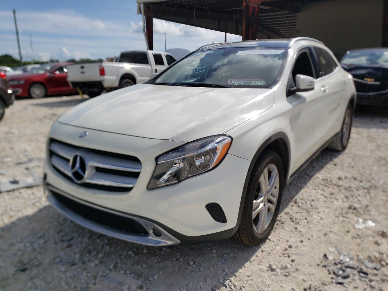 2015 MERCEDES-BENZ Gla-class VIN WDCTG4GB6FJ032391 photo 2
