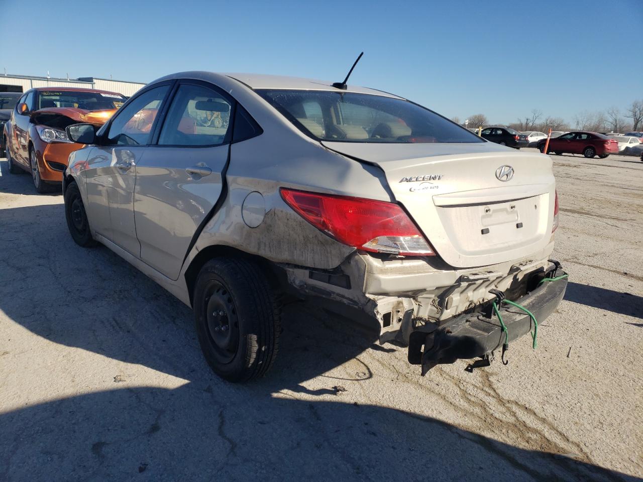 2015 Hyundai Accent VIN KMHCT4AE1FU934350 photo 3