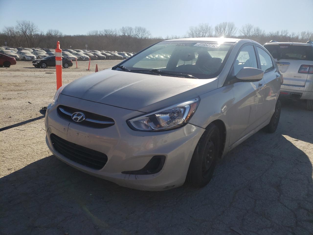 2015 Hyundai Accent VIN KMHCT4AE1FU934350 photo 2
