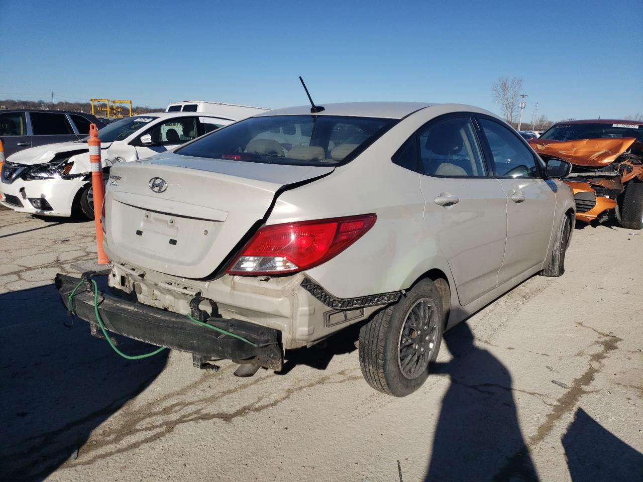 2015 Hyundai Accent VIN KMHCT4AE1FU934350 photo 4