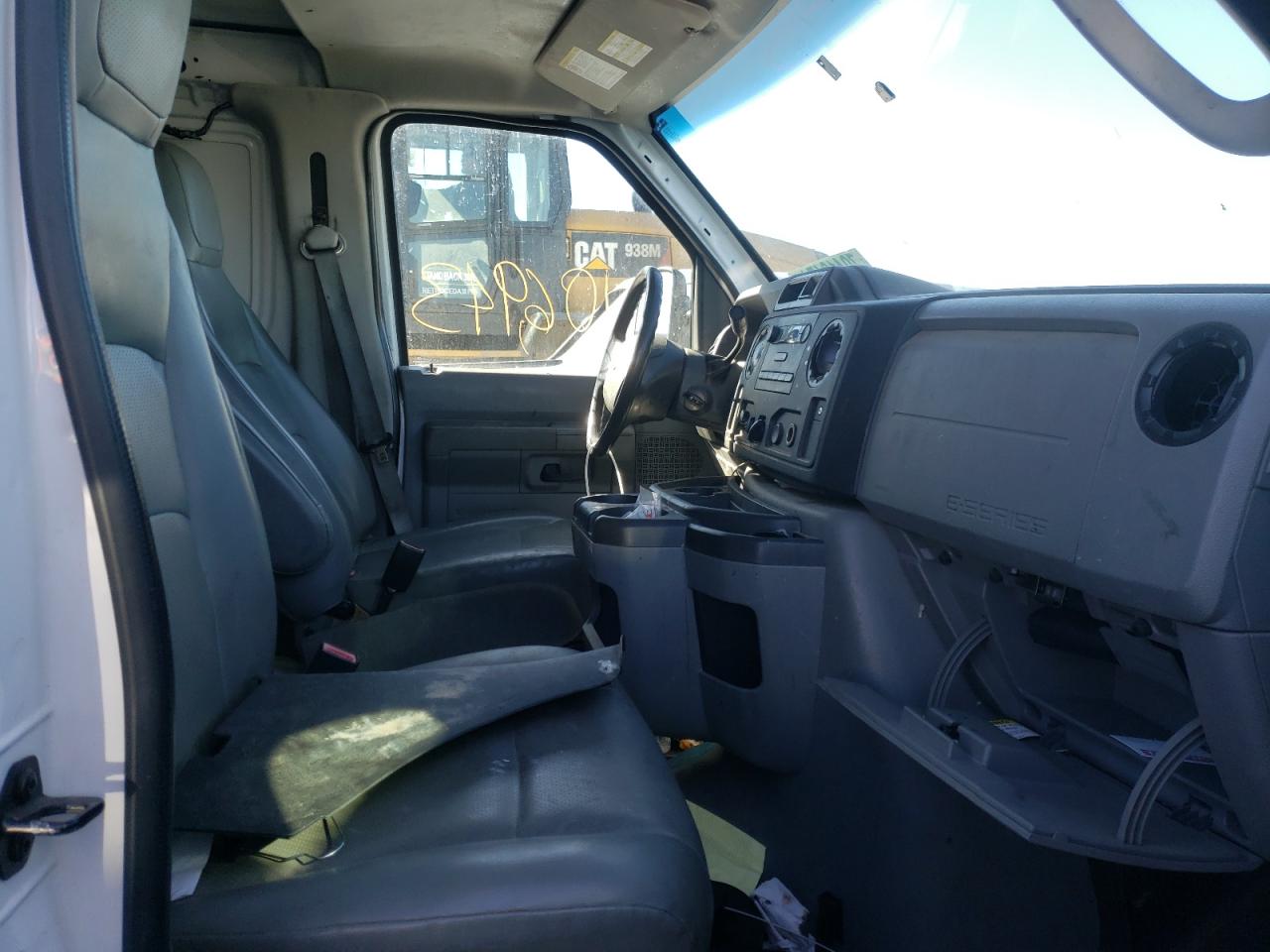 2014 Ford Econoline e350 super duty van VIN 1FTSS3EL8EDA66349 photo 5