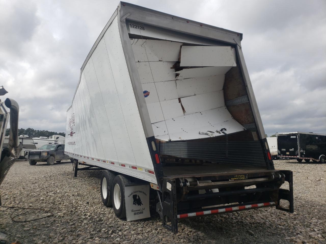 2014 UTILITY VS2DX VIN 1UYVS2489EP863102 photo 3