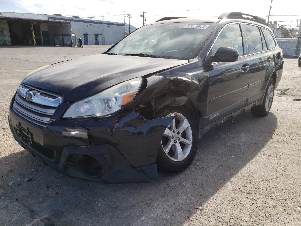 2013 Subaru Outback VIN 4S4BRBGC1D3239129 photo 2