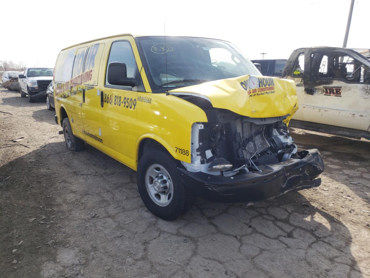 2016 CHEVROLET Express 2500 VIN 1GCWGAFF4G1172074 photo 1