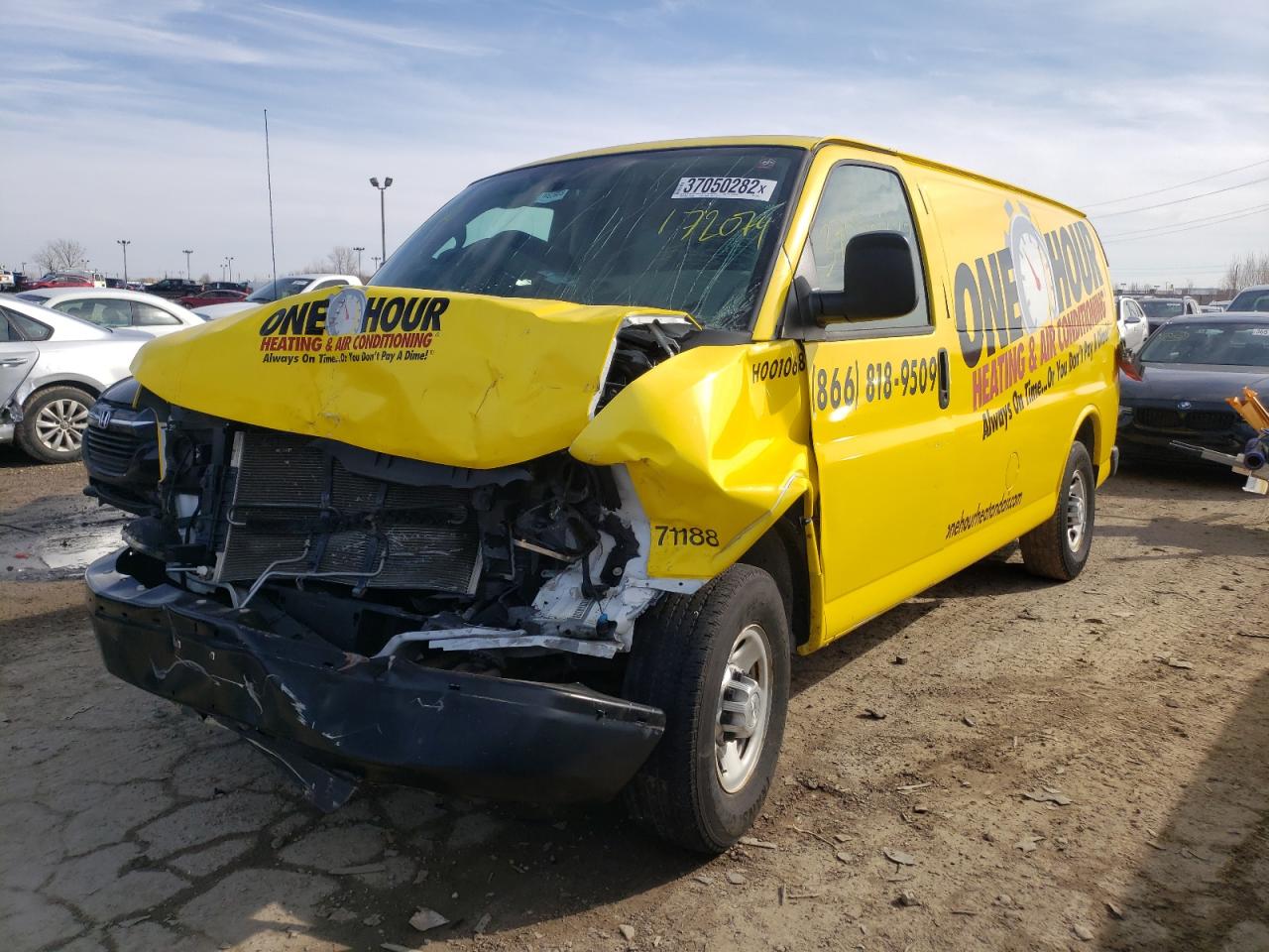 2016 CHEVROLET Express 2500 VIN 1GCWGAFF4G1172074 photo 2