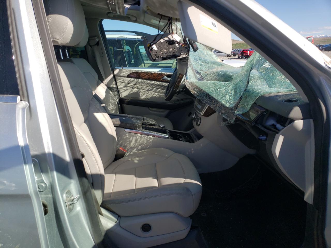 2012 Mercedes-Benz M-class VIN 4JGDA2EB8CA031477 photo 5