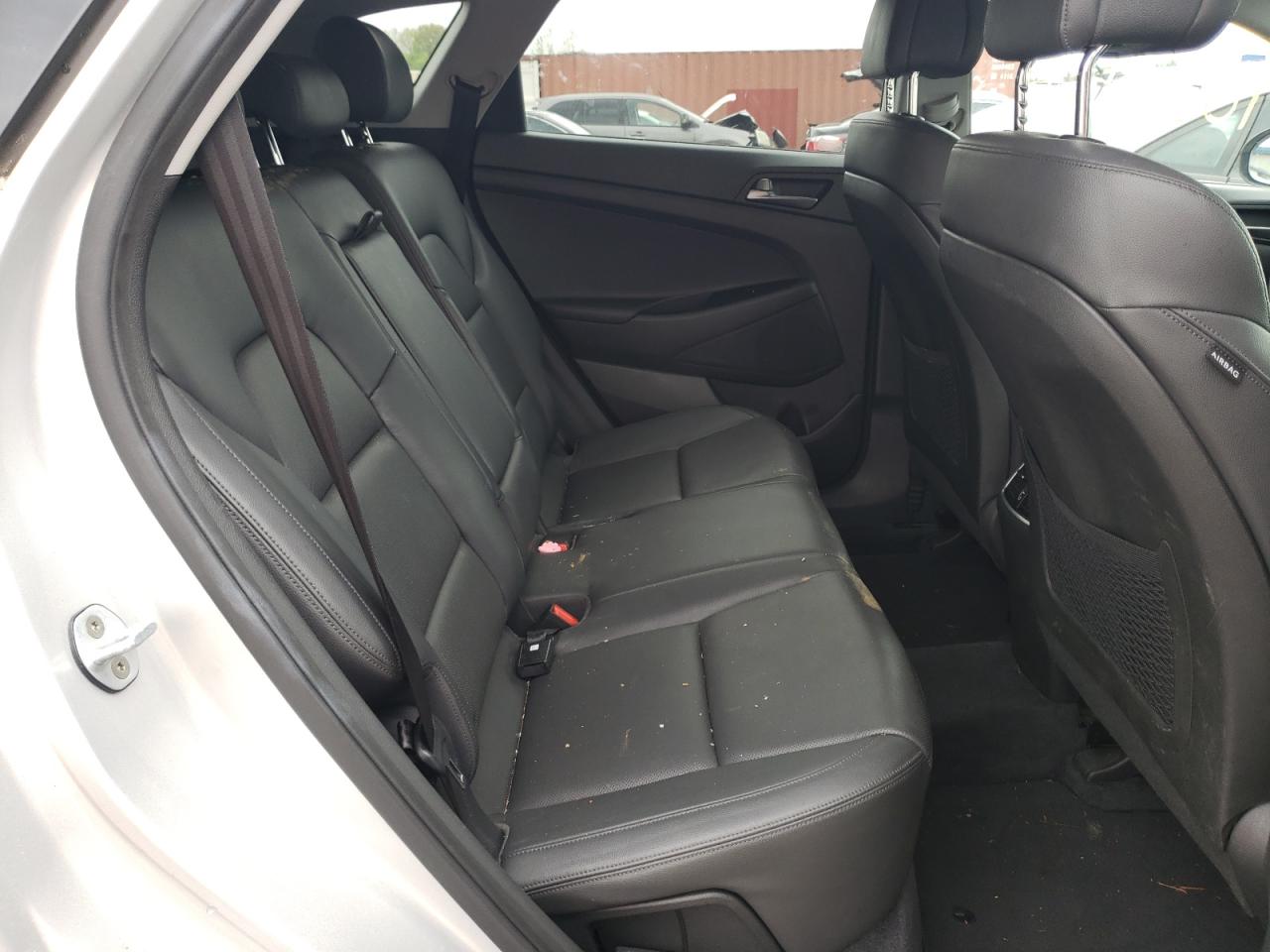 2016 HYUNDAI Tucson VIN KM8J33A20GU205930 photo 11