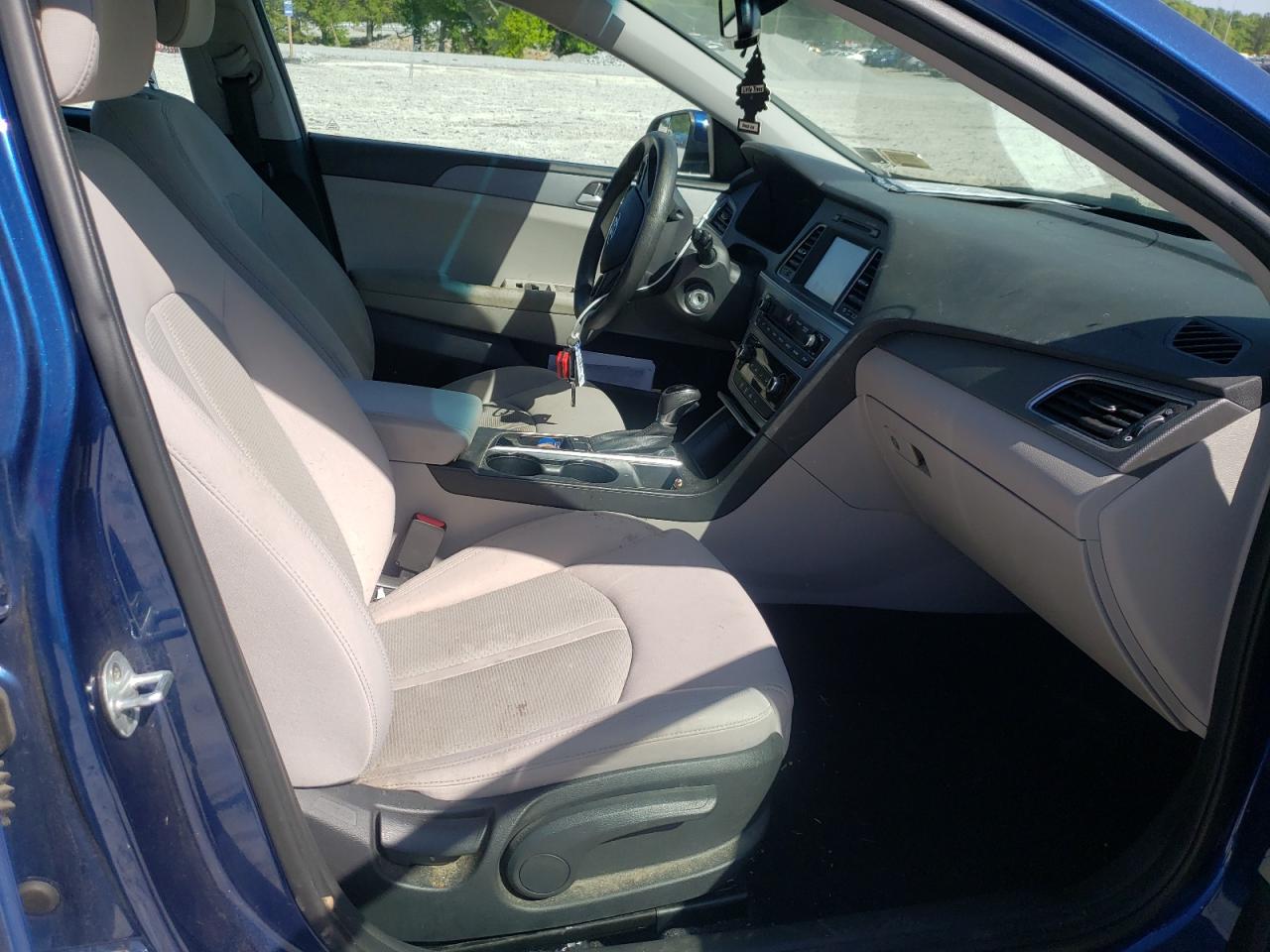 2017 HYUNDAI Sonata VIN 5NPE24AFXHH551285 photo 5