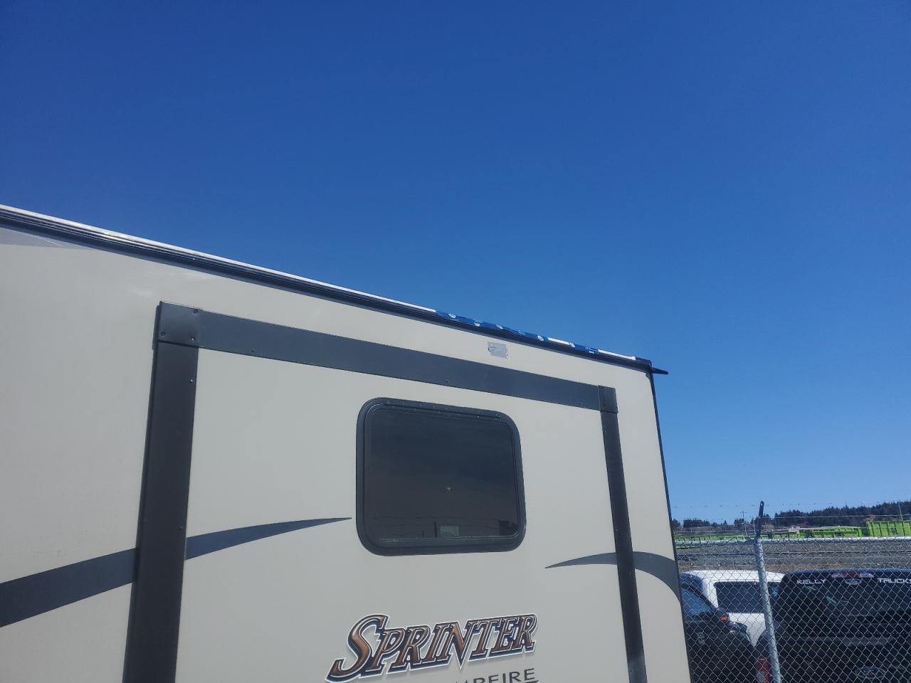 2016 Keystone Sprinter VIN 4YDT31B21G1530939 photo 9