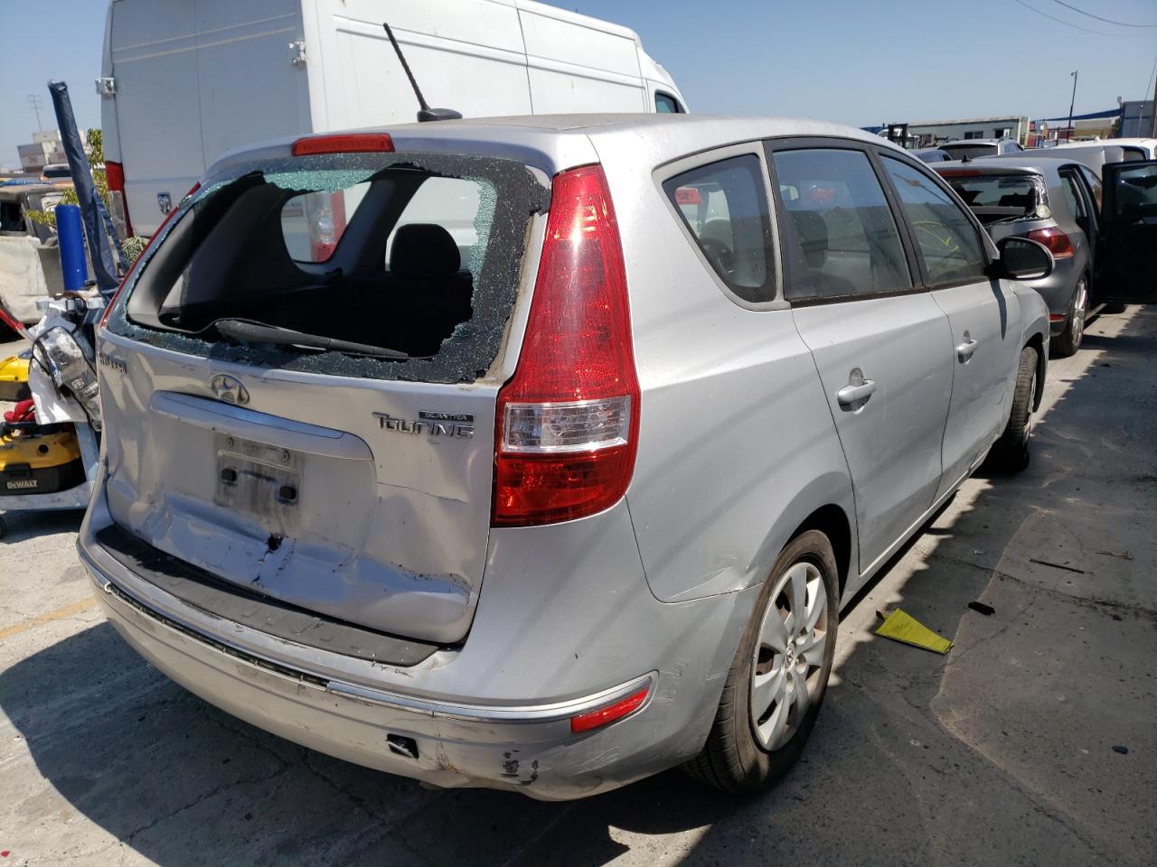 2012 Hyundai Elantra VIN KMHDB8AE5CU136847 photo 4