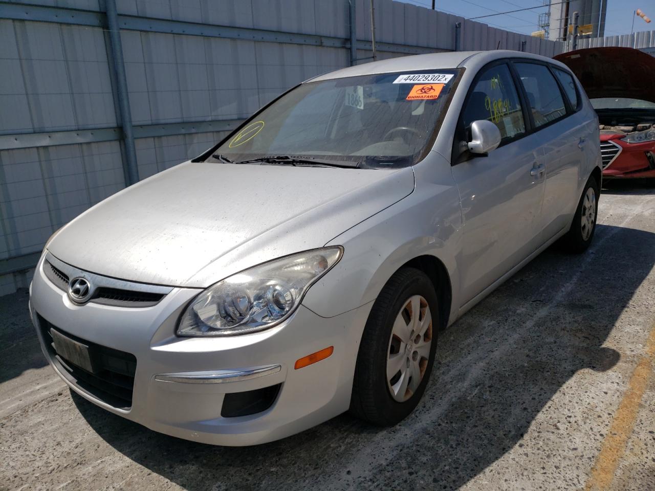 2012 Hyundai Elantra VIN KMHDB8AE5CU136847 photo 2