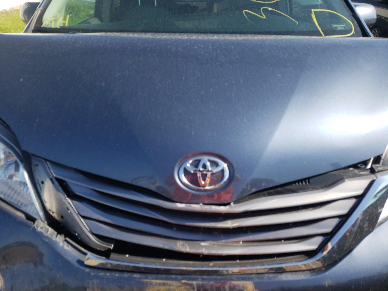2017 TOYOTA Sienna xle VIN 5TDYZ3DC2HS876379 photo 7
