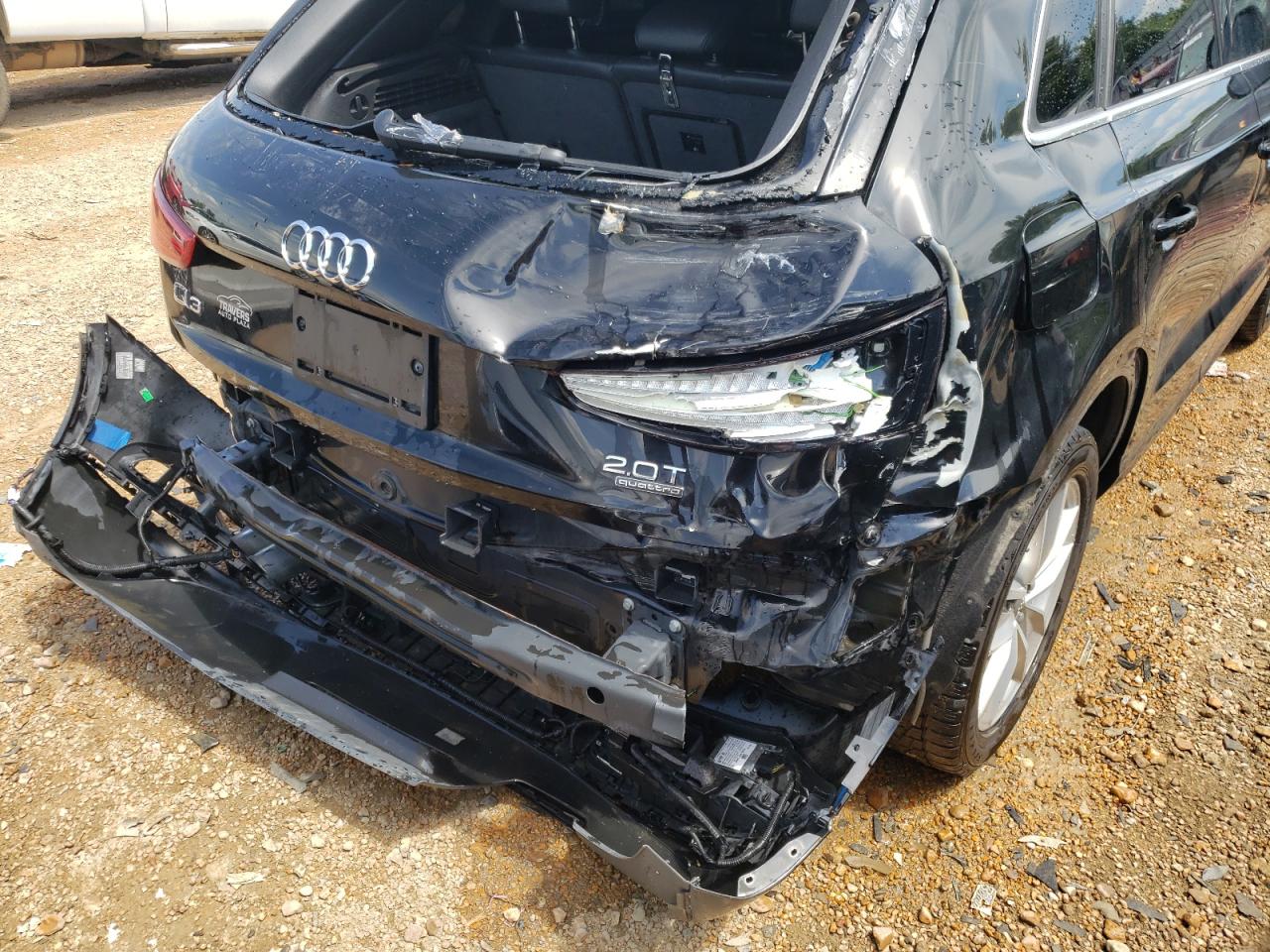 2017 Audi Q3 VIN WA1JCCFS5HR002477 photo 9