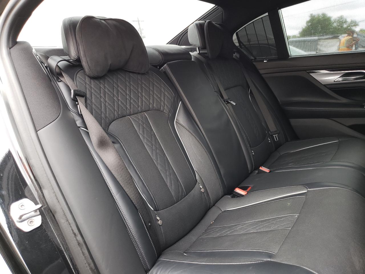 2019 BMW 7 series VIN WBA7E4C59KGV70584 photo 6