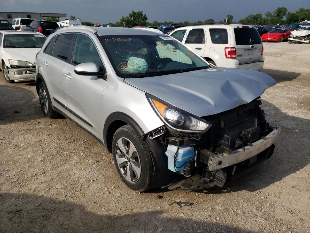 2018 KIA Niro VIN KNDCB3LC6J5127807 photo 1