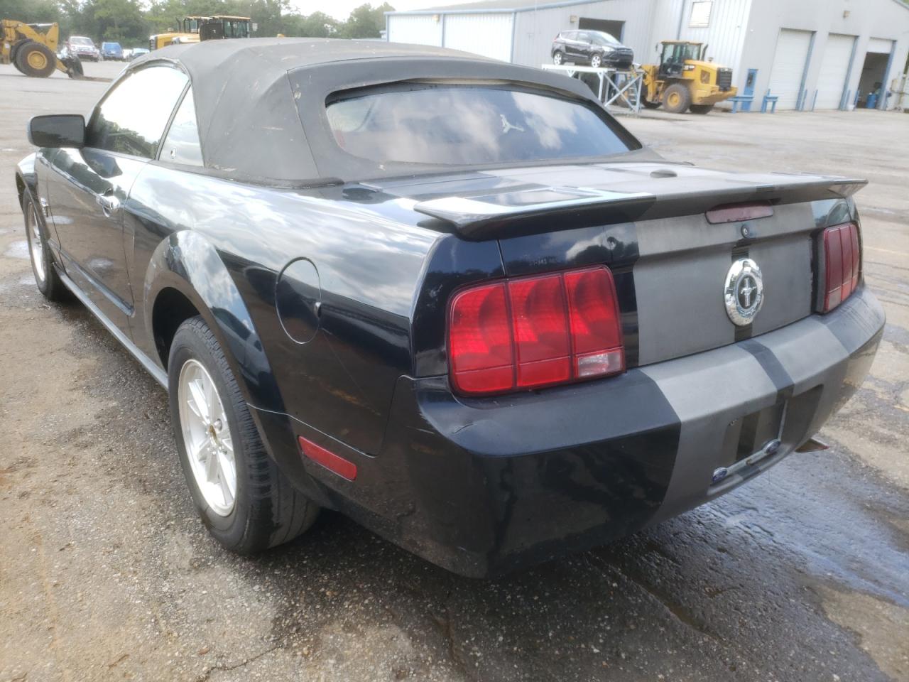 2009 FORD Mustang VIN 1ZVHT84N895118292 photo 3