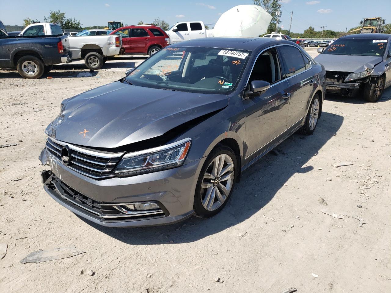 2017 VOLKSWAGEN Passat VIN 1VWGT7A30HC029092 photo 2
