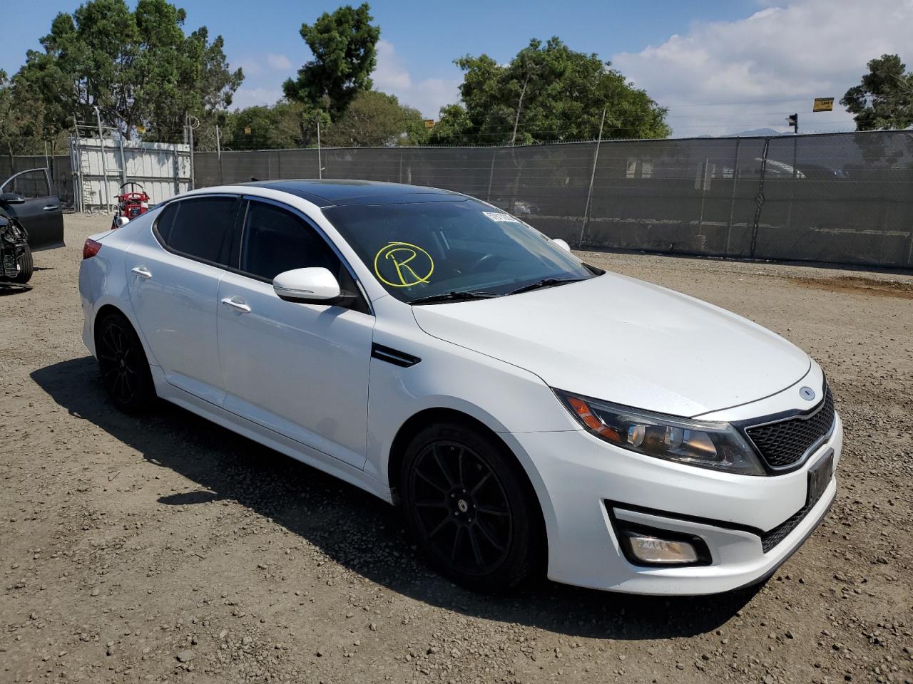 2014 Kia Optima VIN 5XXGN4A7XEG303330 photo 1
