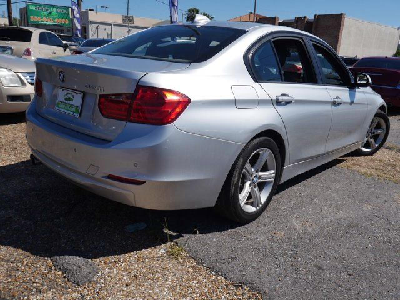 2014 BMW 3 series VIN WBA3C1C52EK114964 photo 5