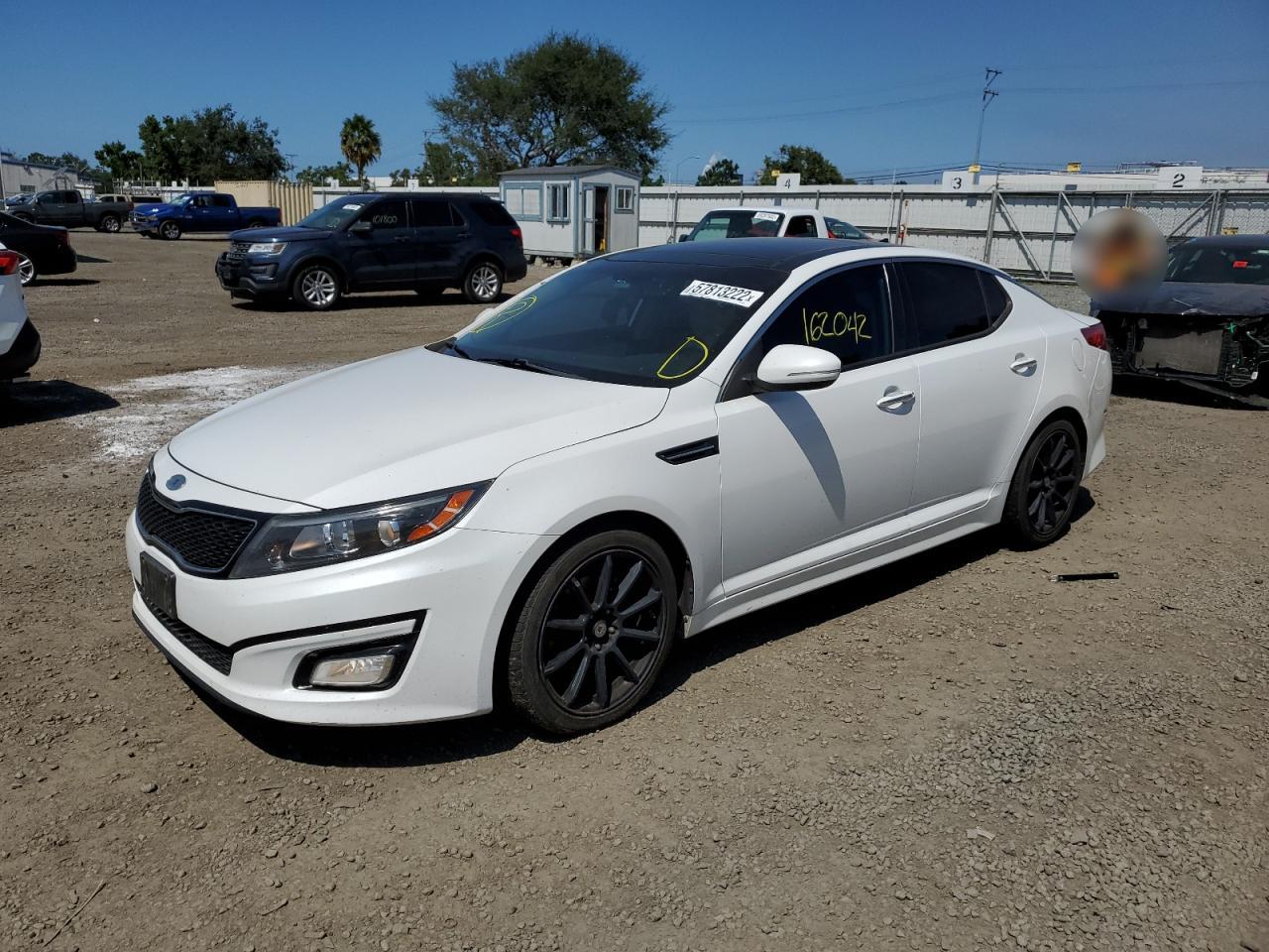 2014 Kia Optima VIN 5XXGN4A7XEG303330 photo 2