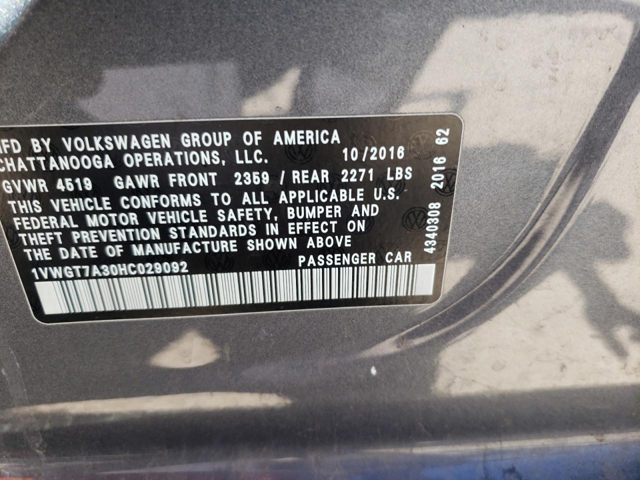 2017 VOLKSWAGEN Passat VIN 1VWGT7A30HC029092 photo 10
