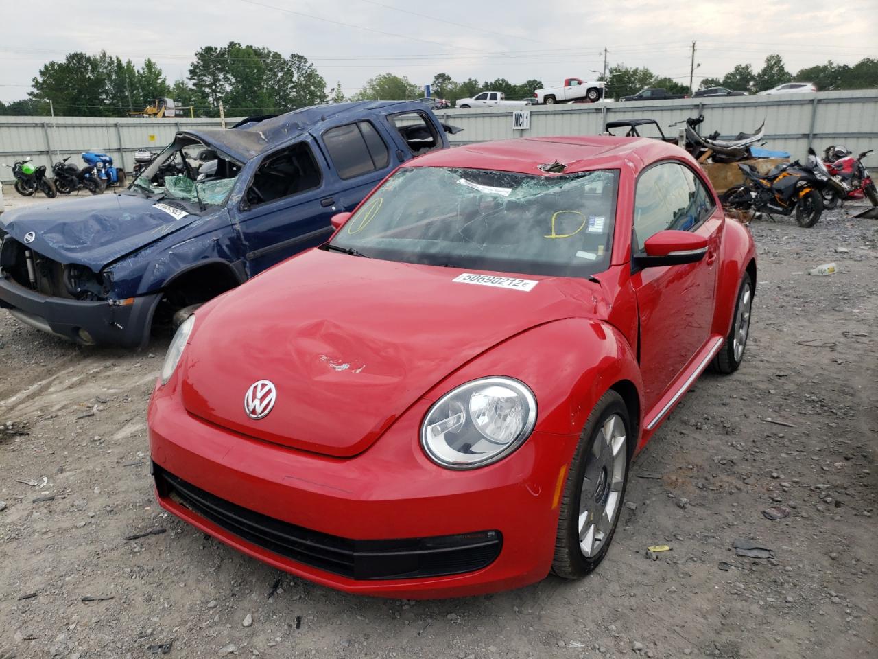2012 Volkswagen Beetle VIN 3VWJP7AT4CM602951 photo 2