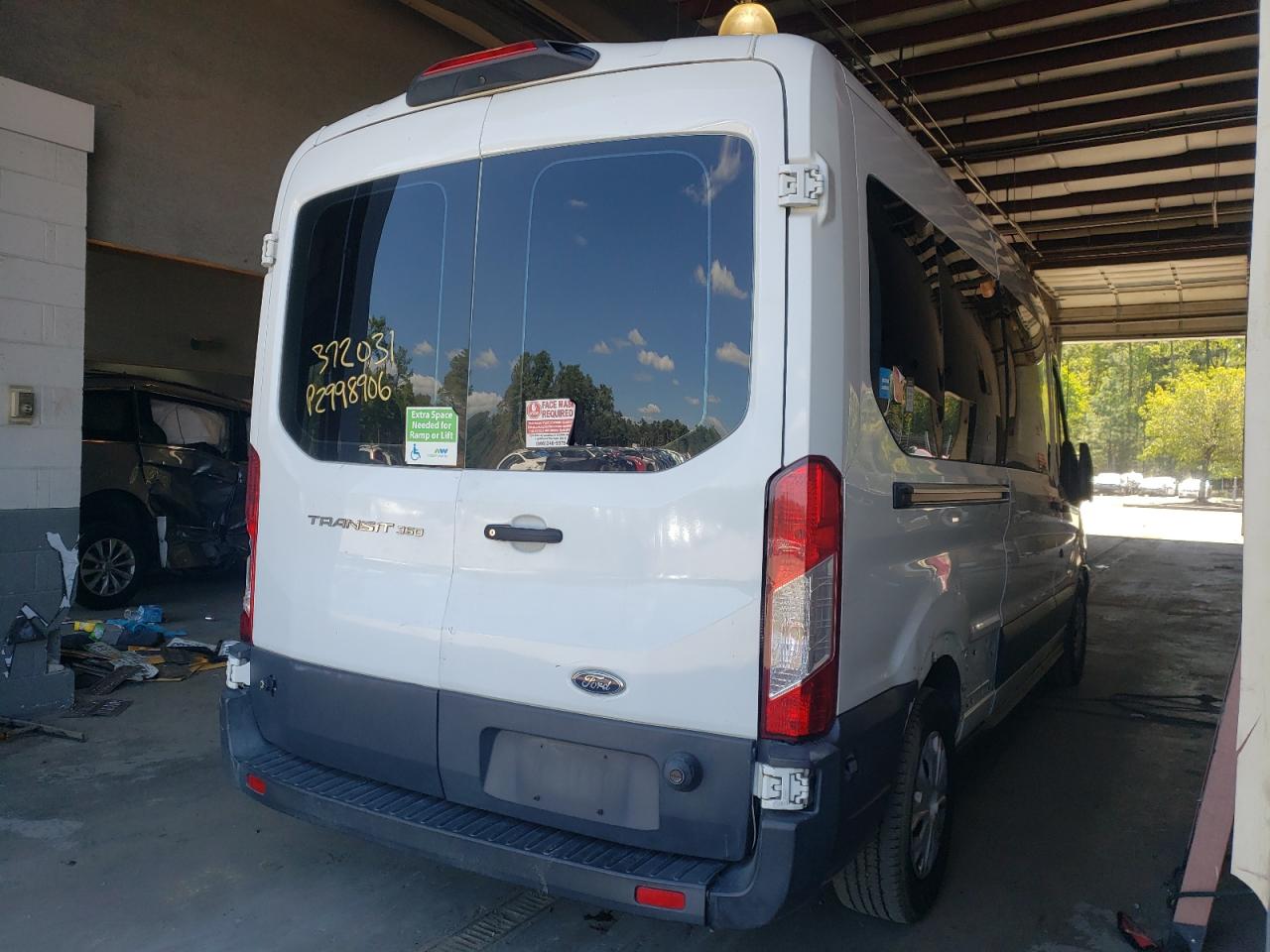 2018 FORD Transit VIN 1FBZX2CM8JKA14347 photo 4