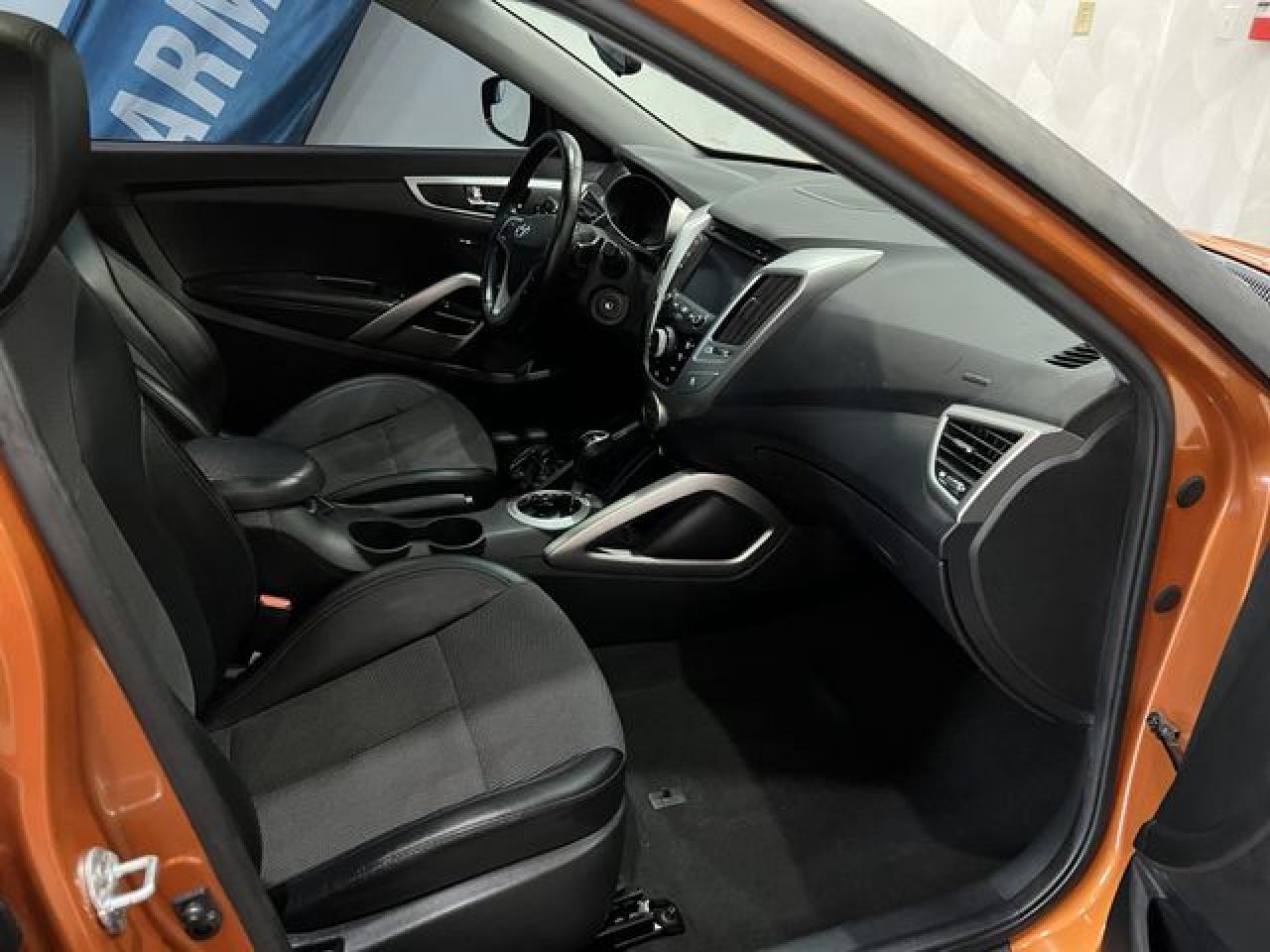 2014 Hyundai Veloster VIN KMHTC6AD6EU183232 photo 10