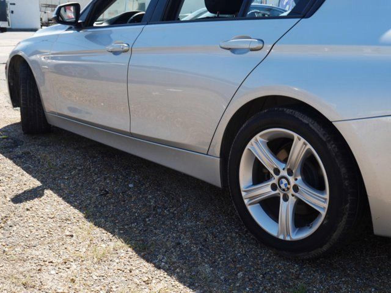 2014 BMW 3 series VIN WBA3C1C52EK114964 photo 9