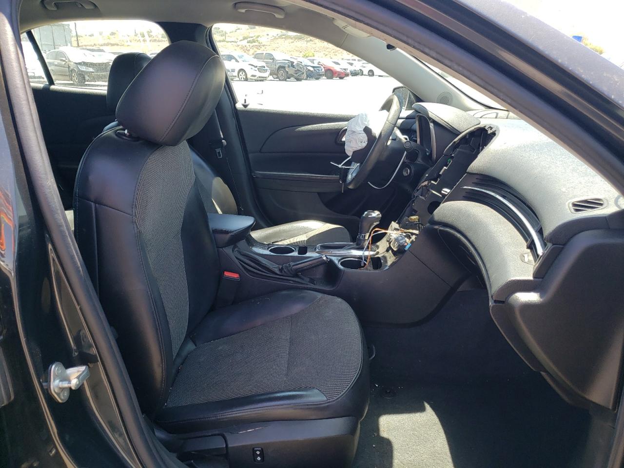 2015 Chevrolet Malibu VIN 1G11C5SL5FF114784 photo 5
